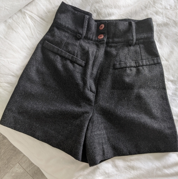 Cutest vintage shorts - Picture 3 of 3